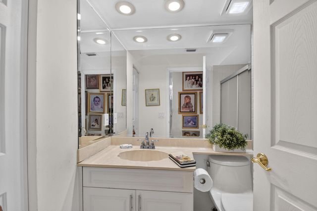 7573 Lexington Club Boulevard A, Delray Beach, FL 33446