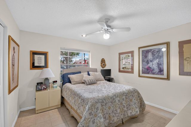 7573 Lexington Club Boulevard A, Delray Beach, FL 33446