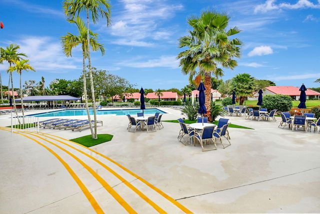 7573 Lexington Club Boulevard A, Delray Beach, FL 33446