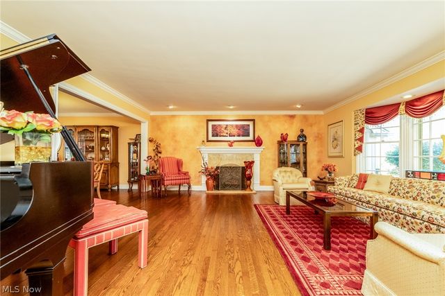 26016 Fairmount Boulevard, Beachwood, OH 44122
