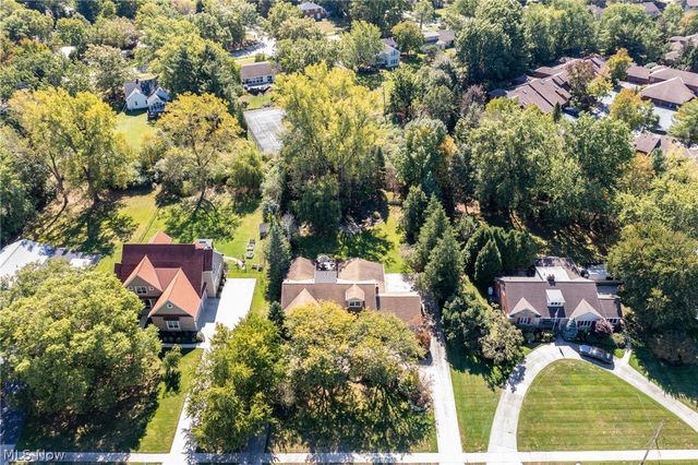 26016 Fairmount Boulevard, Beachwood, OH 44122