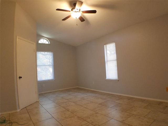 8310 Los Ranchos DR, Austin, TX 78749