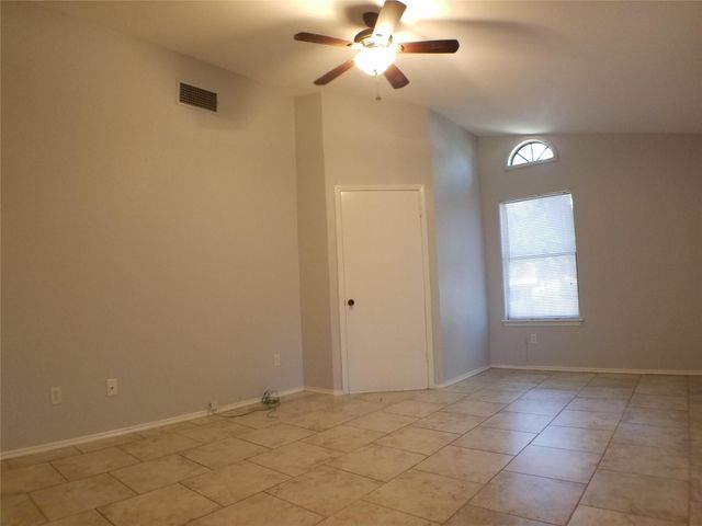 8310 Los Ranchos DR, Austin, TX 78749