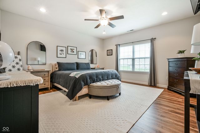6432 W Waters Edge Court, Greenfield, IN 46140