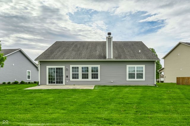 6432 W Waters Edge Court, Greenfield, IN 46140