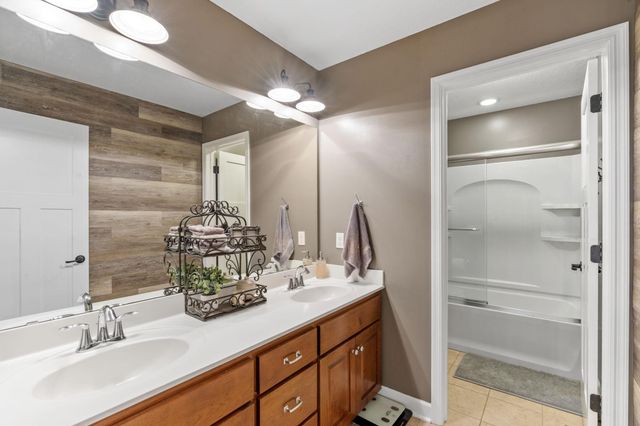 16331 74th Place N, Maple Grove, MN 55311
