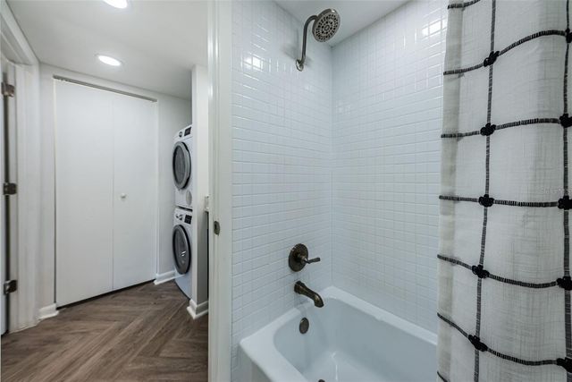 781 VILLAGE LAKE TERRACE N 101A, St Petersburg, FL 33716