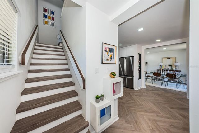 781 VILLAGE LAKE TERRACE N 101A, St Petersburg, FL 33716