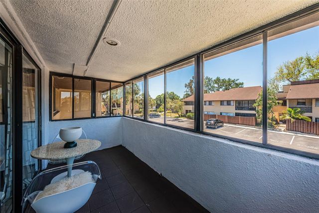781 VILLAGE LAKE TERRACE N 101A, St Petersburg, FL 33716