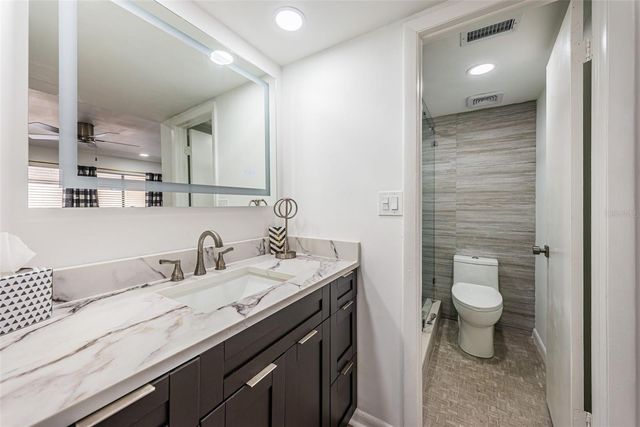 781 VILLAGE LAKE TERRACE N 101A, St Petersburg, FL 33716