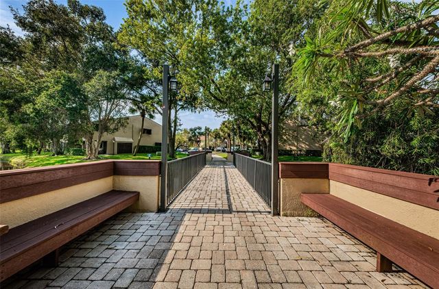 781 VILLAGE LAKE TERRACE N 101A, St Petersburg, FL 33716
