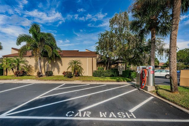 781 VILLAGE LAKE TERRACE N 101A, St Petersburg, FL 33716