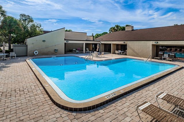 781 VILLAGE LAKE TERRACE N 101A, St Petersburg, FL 33716
