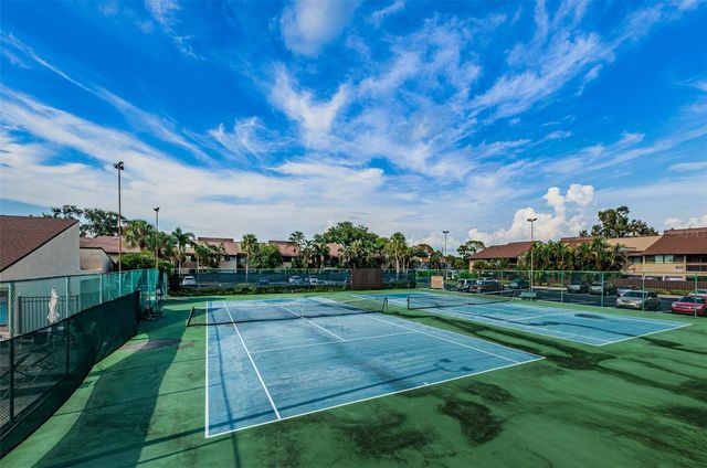 781 VILLAGE LAKE TERRACE N 101A, St Petersburg, FL 33716
