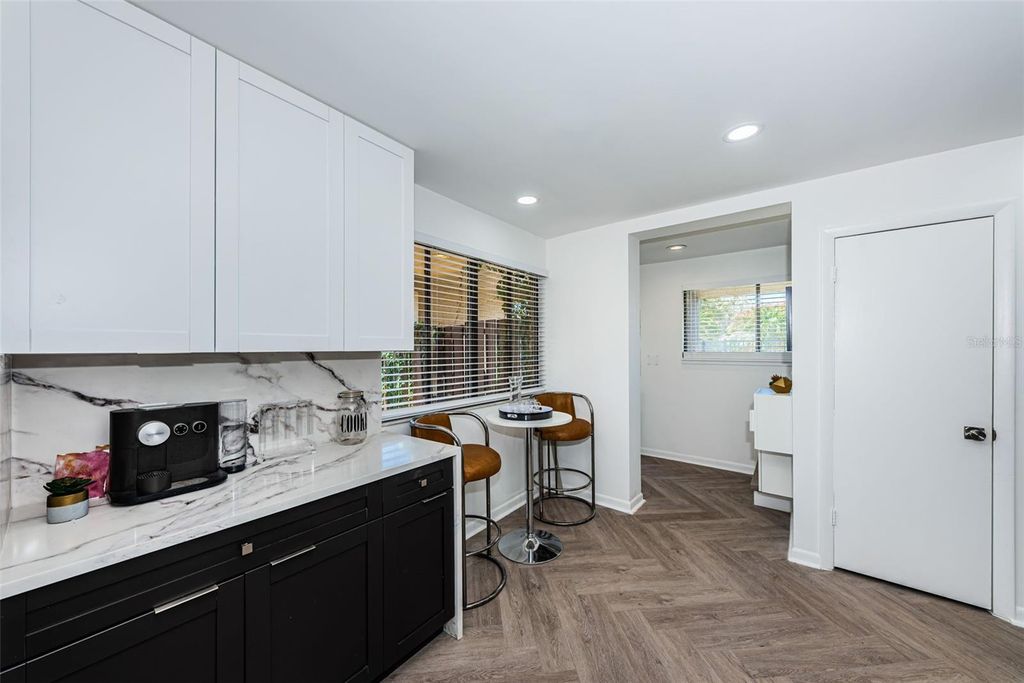 Image 15 of property listing at 781 VILLAGE LAKE TERRACE N 101A, St Petersburg, FL 33716