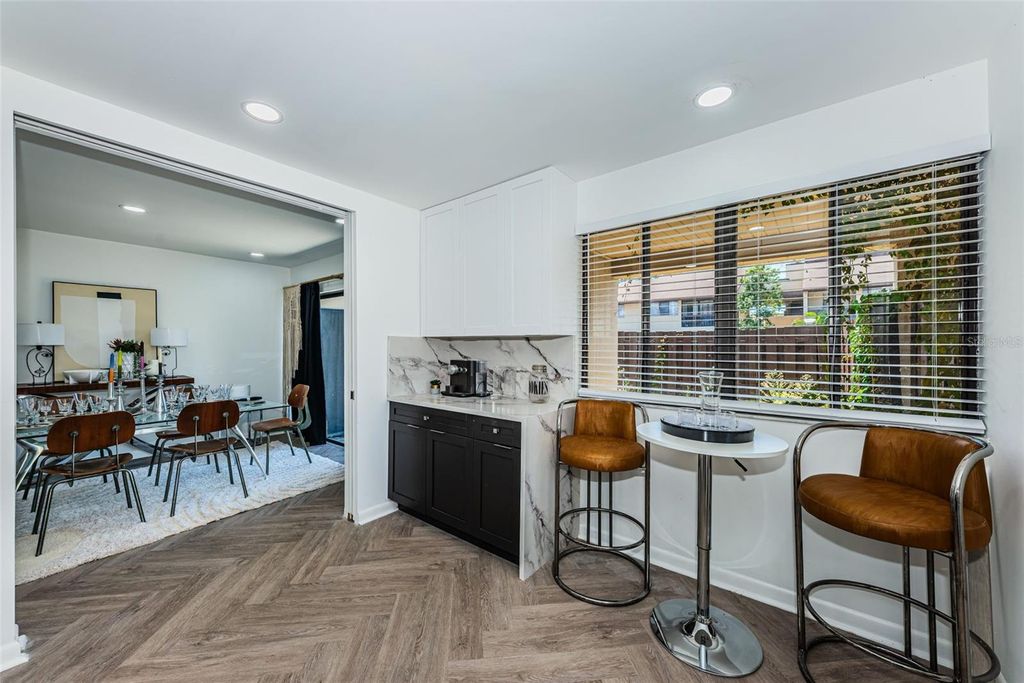 Image 16 of property listing at 781 VILLAGE LAKE TERRACE N 101A, St Petersburg, FL 33716