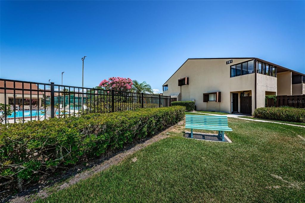 Image 4 of property listing at 781 VILLAGE LAKE TERRACE N 101A, St Petersburg, FL 33716