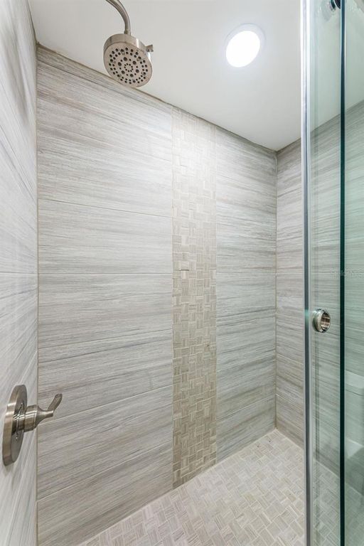Image 38 of property listing at 781 VILLAGE LAKE TERRACE N 101A, St Petersburg, FL 33716