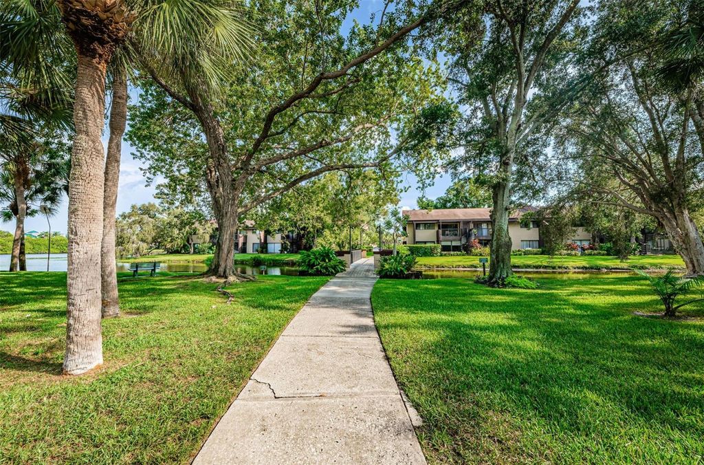 Image 42 of property listing at 781 VILLAGE LAKE TERRACE N 101A, St Petersburg, FL 33716
