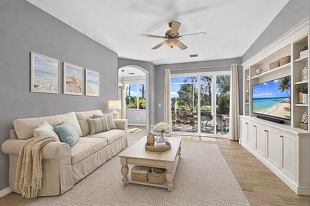 333 River Bluff Lane, Royal Palm Beach, FL 33411