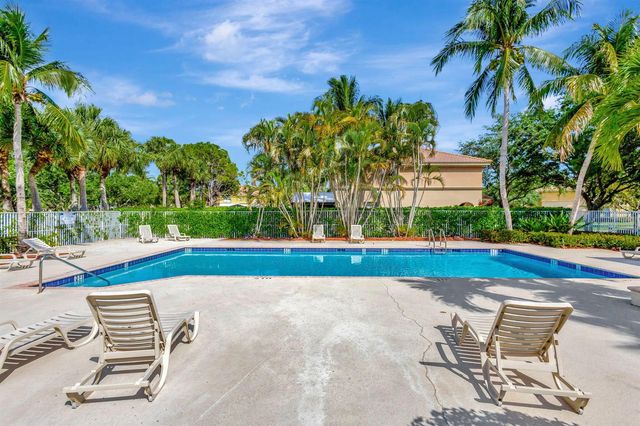 333 River Bluff Lane, Royal Palm Beach, FL 33411