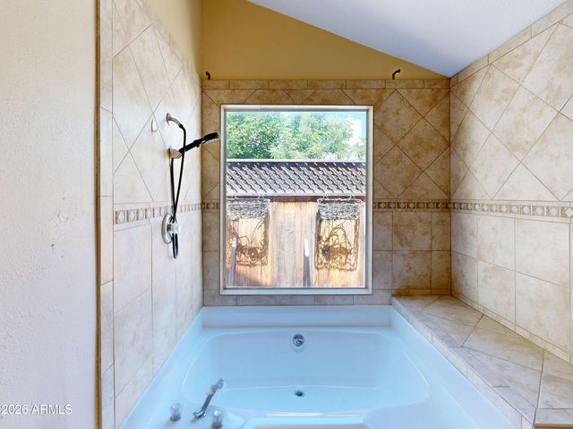 3018 W LUPINE Avenue, Phoenix, AZ 85029