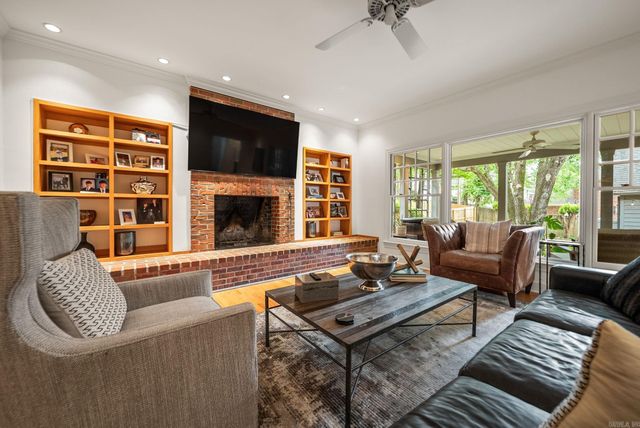 23 Saint Thomas Court, Little Rock, AR 72211