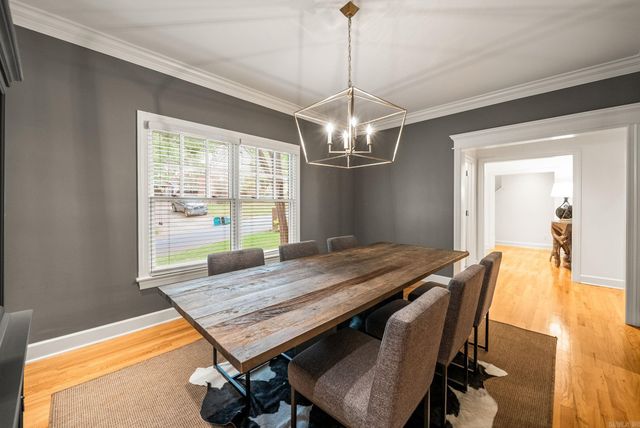 23 Saint Thomas Court, Little Rock, AR 72211