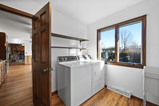 8913 22nd Street SW, Demotte, IN 46310