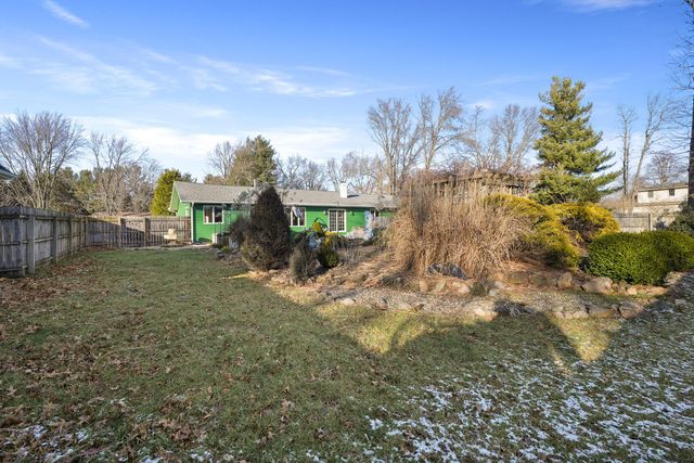 8913 22nd Street SW, Demotte, IN 46310