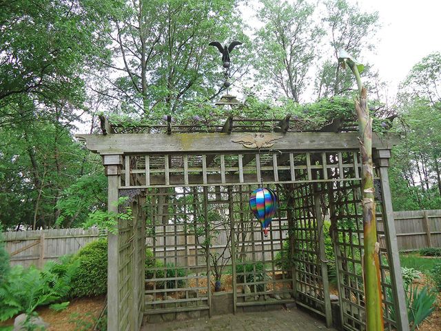 8913 22nd Street SW, Demotte, IN 46310