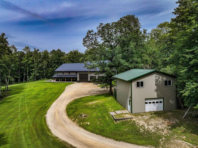 26085 Frank Hill Road, Winona, MN 55987