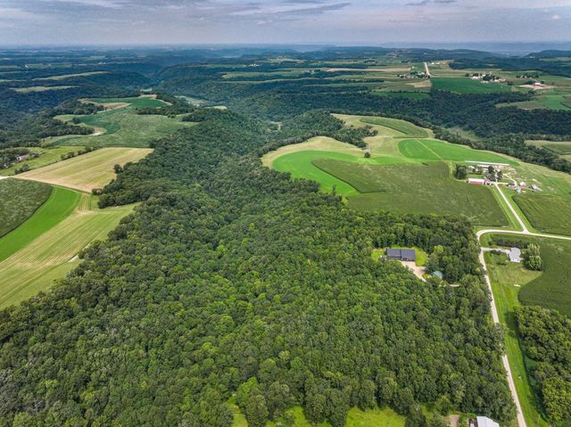 26085 Frank Hill Road, Winona, MN 55987