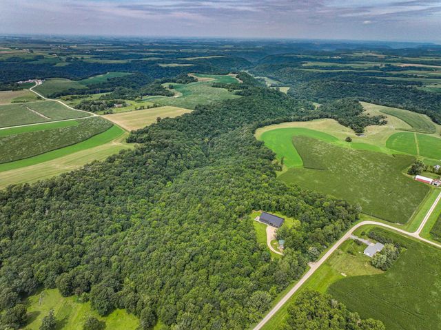 26085 Frank Hill Road, Winona, MN 55987