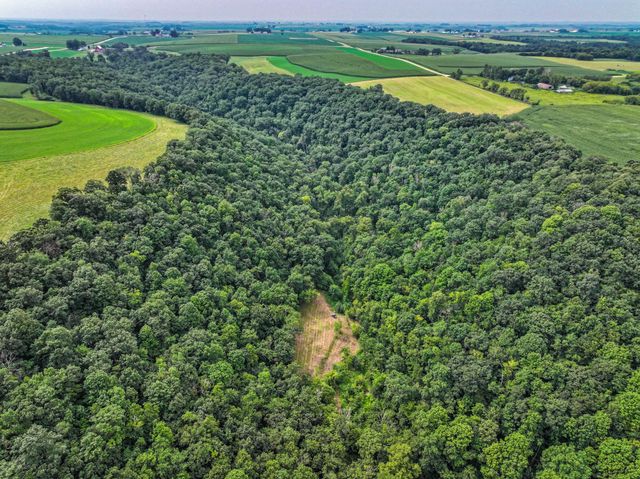 26085 Frank Hill Road, Winona, MN 55987