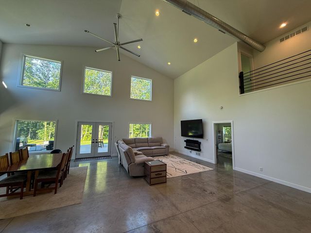 26085 Frank Hill Road, Winona, MN 55987