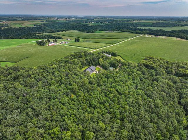 26085 Frank Hill Road, Winona, MN 55987