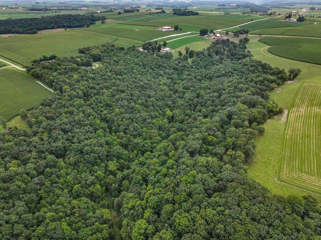 26085 Frank Hill Road, Winona, MN 55987