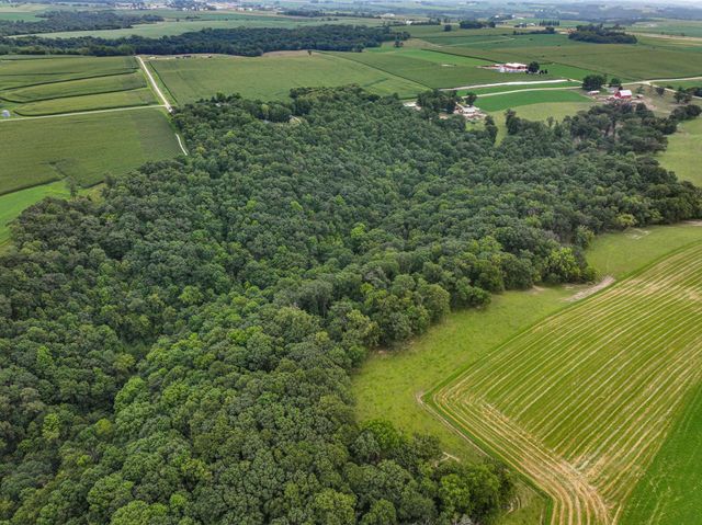 26085 Frank Hill Road, Winona, MN 55987