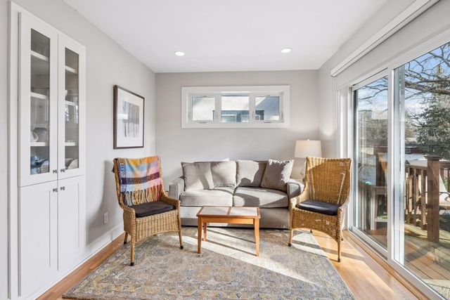 5053 Thomas Avenue S, Minneapolis, MN 55410