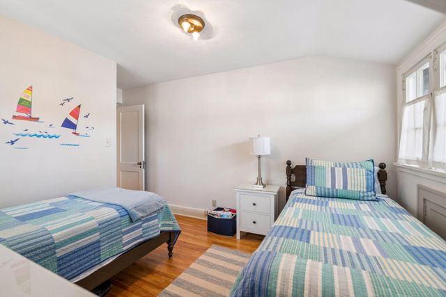 5053 Thomas Avenue S, Minneapolis, MN 55410