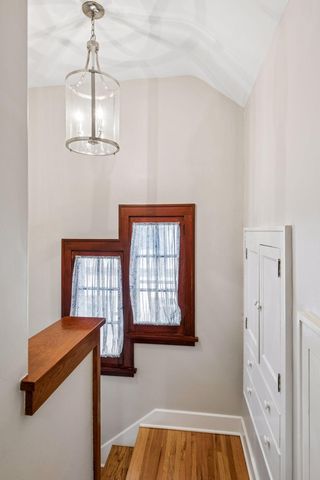 5053 Thomas Avenue S, Minneapolis, MN 55410