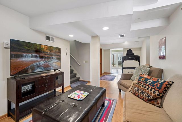 5053 Thomas Avenue S, Minneapolis, MN 55410