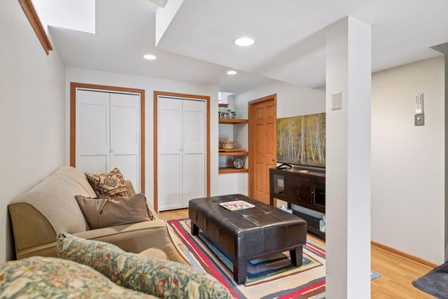 5053 Thomas Avenue S, Minneapolis, MN 55410