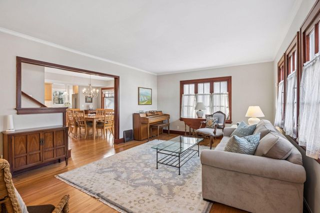 5053 Thomas Avenue S, Minneapolis, MN 55410