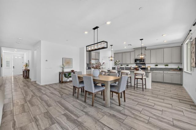 7502 TAPIRO Way, Sacramento, CA 95829
