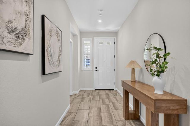7502 TAPIRO Way, Sacramento, CA 95829