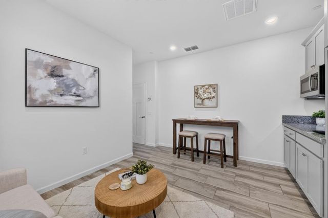 7502 TAPIRO Way, Sacramento, CA 95829