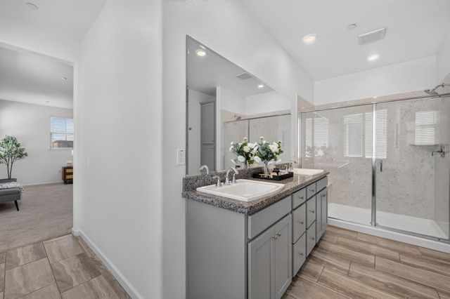 7502 TAPIRO Way, Sacramento, CA 95829