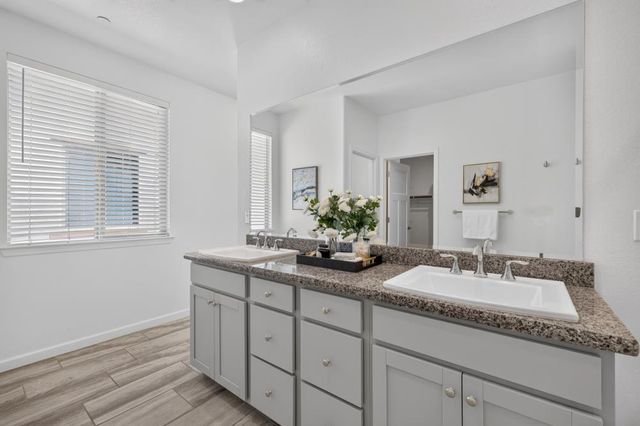 7502 TAPIRO Way, Sacramento, CA 95829